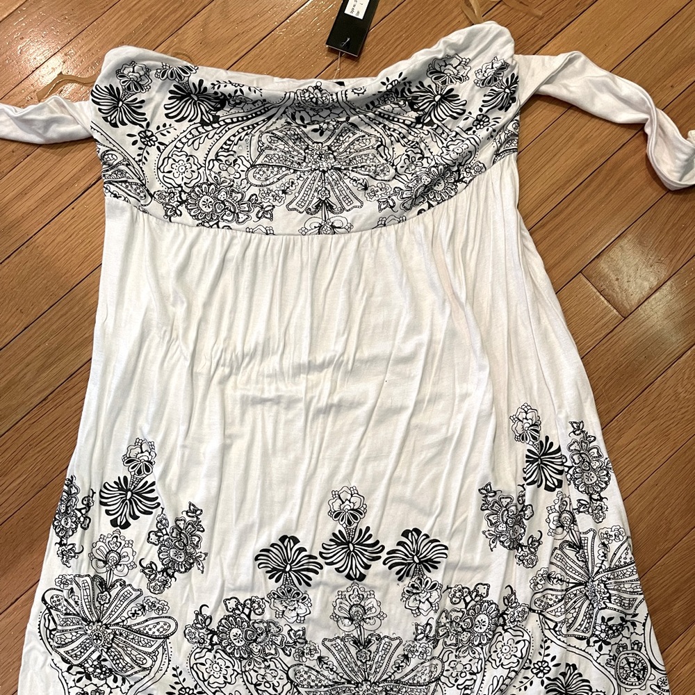 Strapless dress with clear rhinestone details and tie back